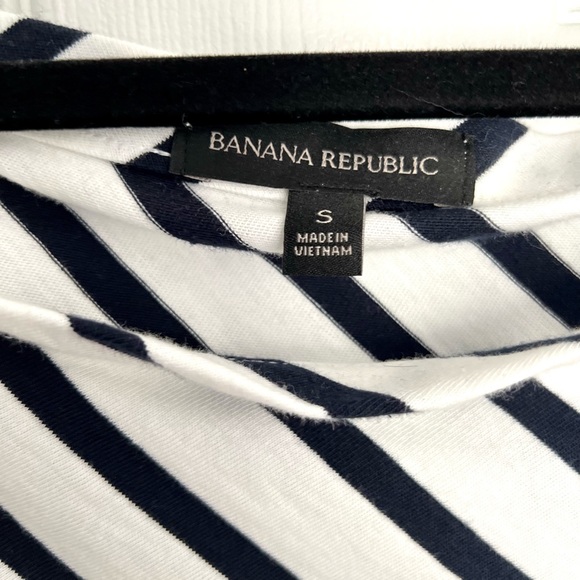 BANANA REPUBLIC Women’s Striped Boat Neck Top-Size Small - Picture 3 of 6